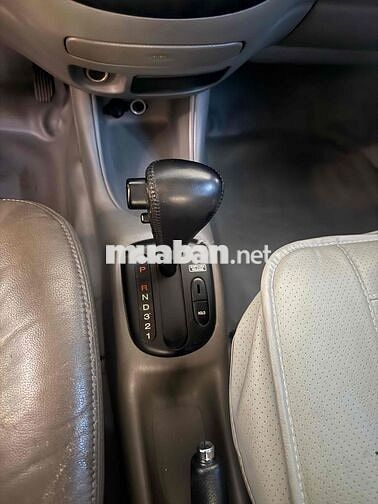 Chevrolet Vivant 7 chỗ Tự động màu Đen