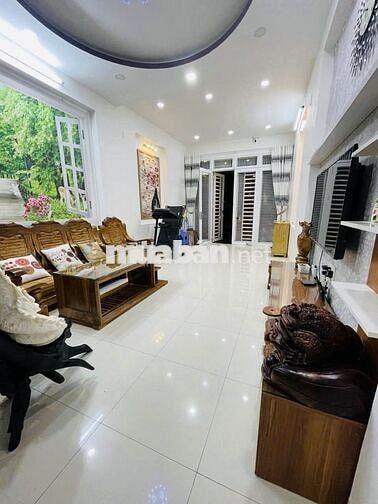 CHO THUÊ NHÀ ĐẸP 3 PHÒNG NGỦ FULL NỘI THẤT KHU VỰC VĨNH HÒA