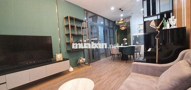 Cho Thuê Căn Hộ 2PN Mới Đẹp - Ban Công, Hồ Bơi, Gym - Ngay sát quận 3