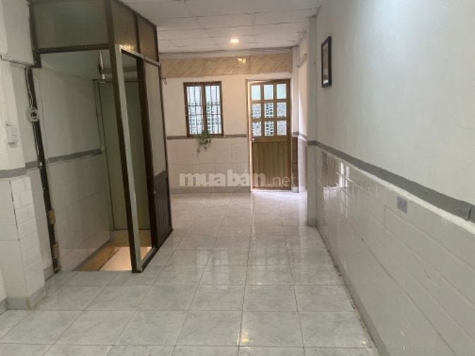 Bán nhà Lý Chính Thắng, gần chợ Tân Định