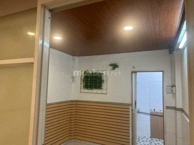 Bán nhà Lý Chính Thắng, gần chợ Tân Định
