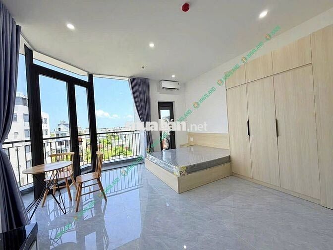 STUDIO BAN CÔNG KHU VỰC YÊN TĨNH