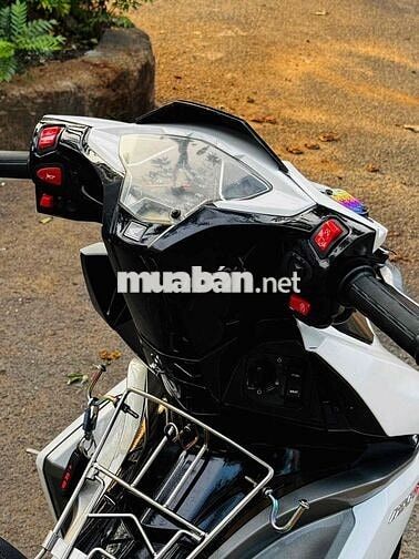 Honda AB 125 cuối 2016 Trắng đen khoá smkey