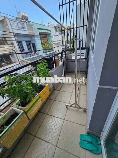 NHỈNH 4 TỶ NHÀ 2 TẦNG LÊ VĂN QUỚI 4X10M HẺM XE HƠI THÔNG