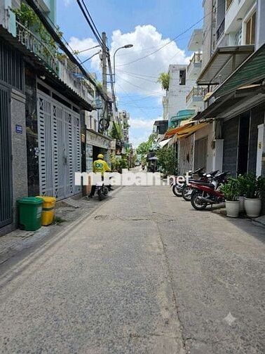 NHỈNH 4 TỶ NHÀ 2 TẦNG LÊ VĂN QUỚI 4X10M HẺM XE HƠI THÔNG