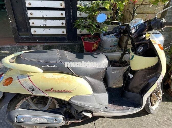 Yamaha Mio Classico Vàng kem Cổ điển