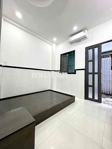 Sát mặt tiền Nguyễn Trãi . Q5 ( full nội thất ) 3Pn - nở hậu