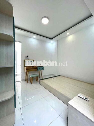 Sát mặt tiền Nguyễn Trãi . Q5 ( full nội thất ) 3Pn - nở hậu