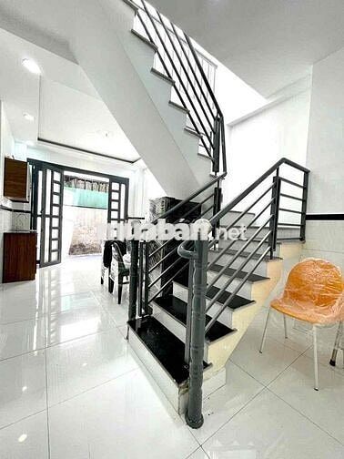 Sát mặt tiền Nguyễn Trãi . Q5 ( full nội thất ) 3Pn - nở hậu