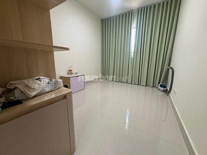 Cho thuê C/c Bàu Cát 2 thang máy 2PN Full nội thất giá 11 tr/th nhà tr