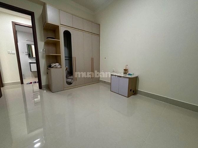 Cho thuê C/c Bàu Cát 2 thang máy 2PN Full nội thất giá 11 tr/th nhà tr