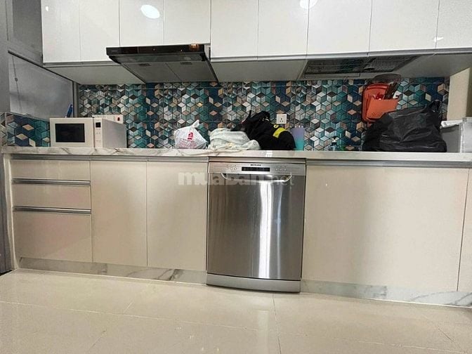 Cho thuê C/c Bàu Cát 2 thang máy 2PN Full nội thất giá 11 tr/th nhà tr