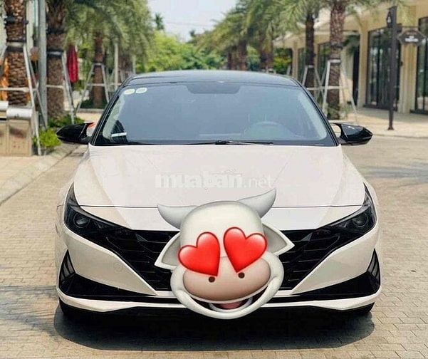 Hyundai Elantra 2024 1.6 AT Tiêu Chuẩn Trắng