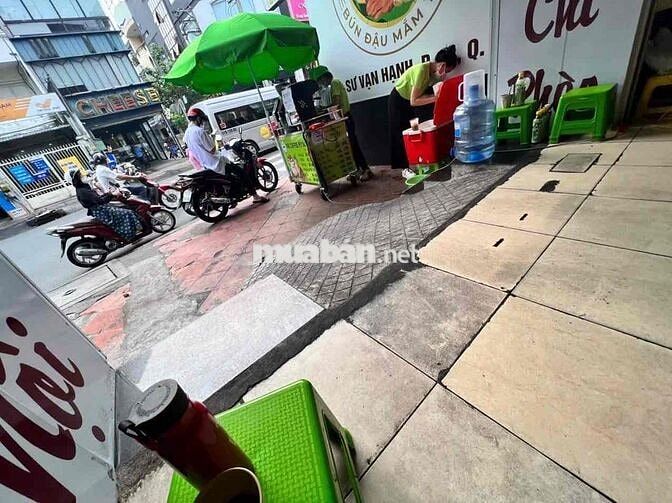 TUYỂN NỮ BÁN CÀ PHÊ TAKE AWAY