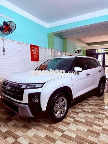 Bán Hyundai Creta T10/2025 Trắng New 99%