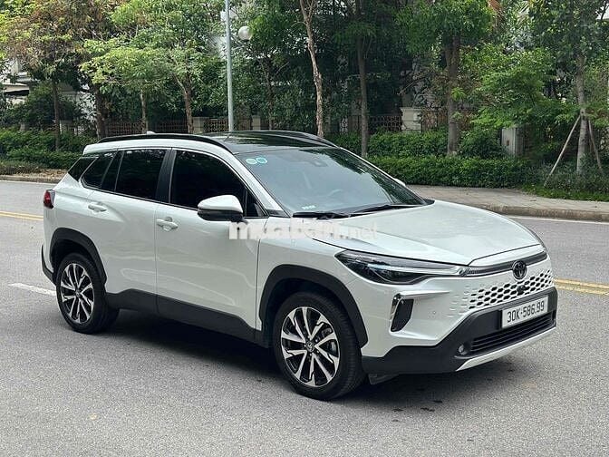 Toyota Corolls Cross 2024 1.8V Trắng 20000Km Zin