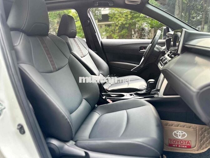 Toyota Corolls Cross 2024 1.8V Trắng 20000Km Zin