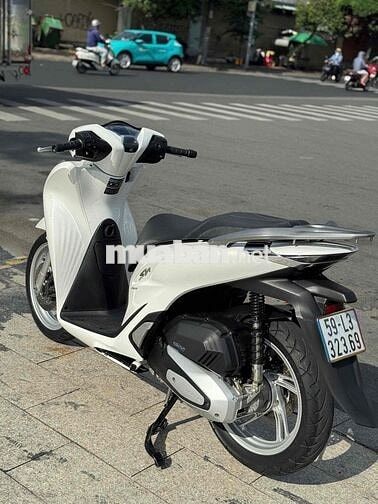 SH 150 ABS 2022 Trắng 10.000 km Bstp Chính Chủ