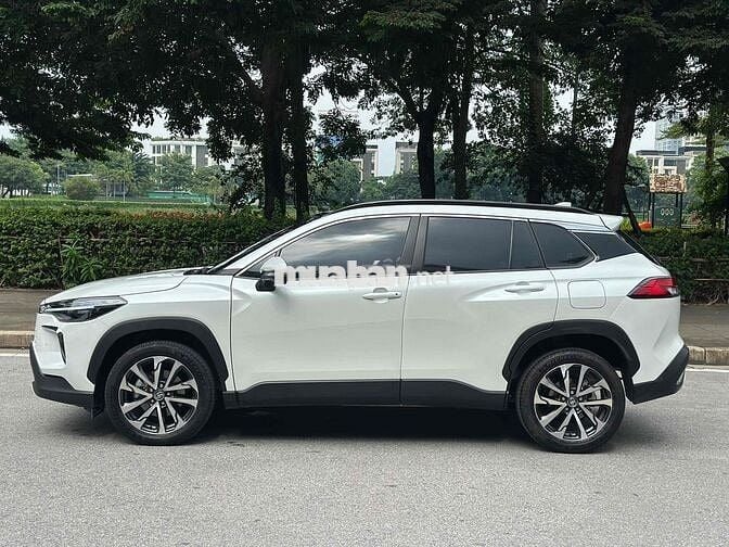 Toyota Corolls Cross 2024 1.8V Trắng 20000Km Zin