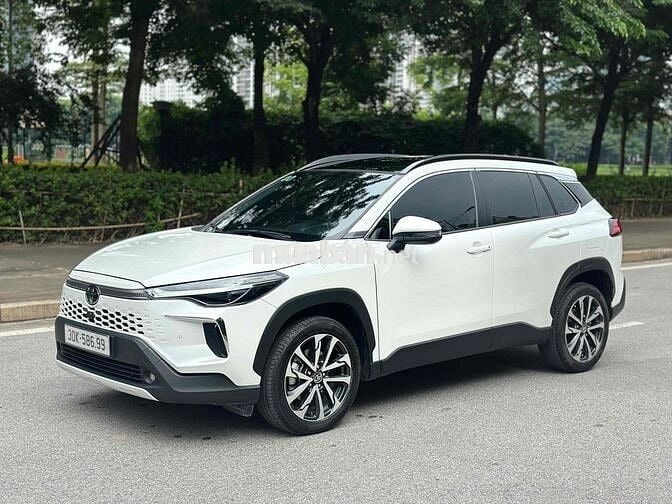 Toyota Corolls Cross 2024 1.8V Trắng 20000Km Zin