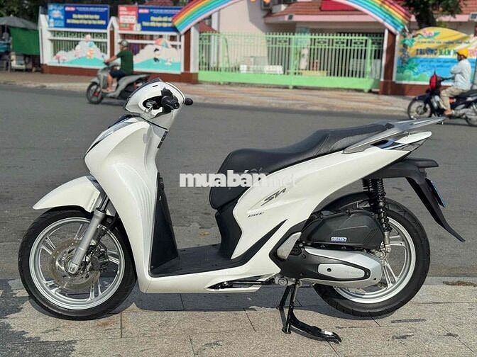 SH 150 ABS 2022 Trắng 10.000 km Bstp Chính Chủ