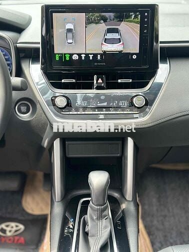 Toyota Corolls Cross 2024 1.8V Trắng 20000Km Zin