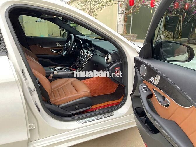 Chính chủ bán C300 AMG sản xuất 2019
