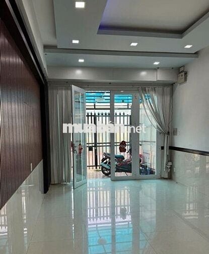 MT Tam Đảo P15 Q10- 5x18m-trệt 3 lầu 6PN 5WC-giá 35tr/th