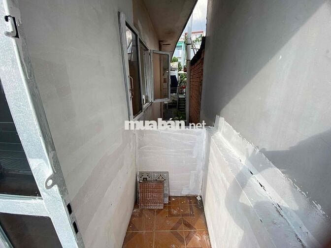 Căn 6 người ở 2 phòng ngủ tách bếp ban công 2 mặt thoáng lối đi riêng