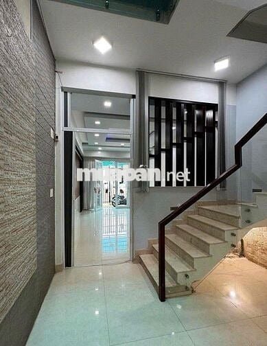 MT Tam Đảo P15 Q10- 5x18m-trệt 3 lầu 6PN 5WC-giá 35tr/th