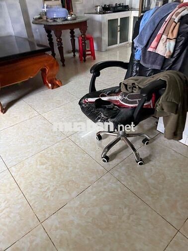 Cho thue nha nguyen can , đầy đủ tiện nghi