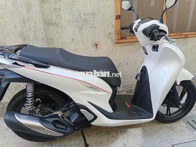 Honda SH 125 CBS 2024 cực kì mới - Nguyên rin