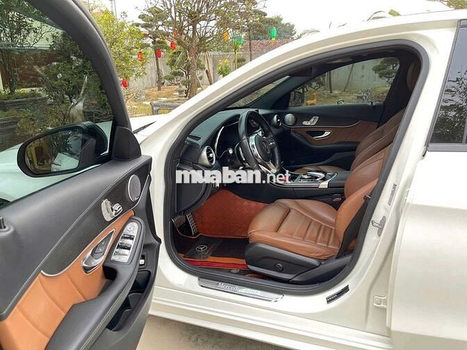 Chính chủ bán C300 AMG sản xuất 2019
