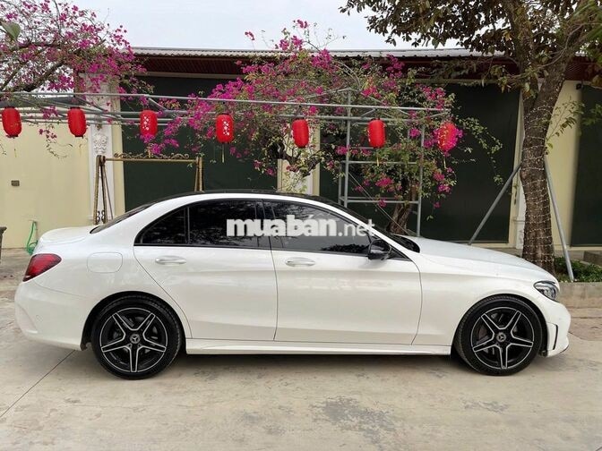 Chính chủ bán C300 AMG sản xuất 2019