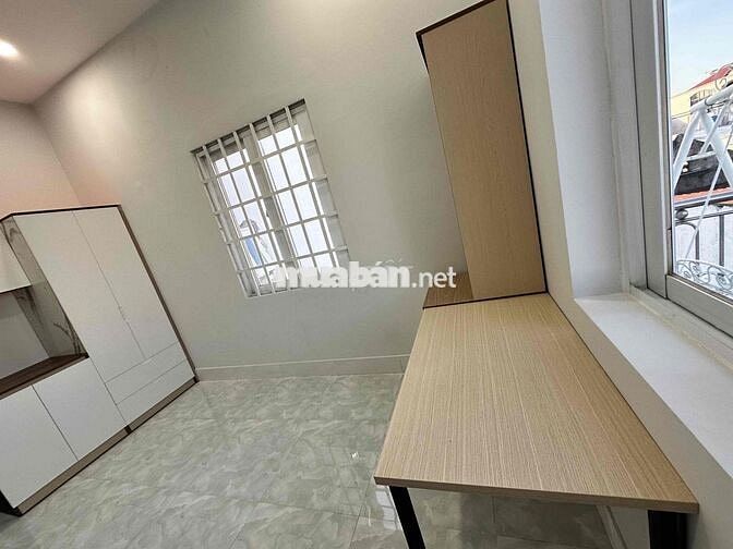 phòng trọ  máy lạnh cửa sổ bancon an ninh không chung chủ