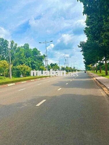 BÁN ĐẤT MẶT TIỀN 13M GẦN KCN LONG KHÁNH - TP ĐỒNG NAI