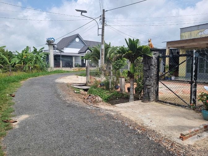 Nhà đẹp đường nhựa ngay KCN Phước Đông. 1,1 tỷ 