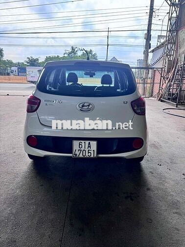 Hyundai i10 AT hatchback 2018 Trắng Tự động