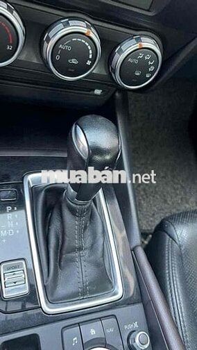 Mazda Mazda 3 2018 Vàng cát