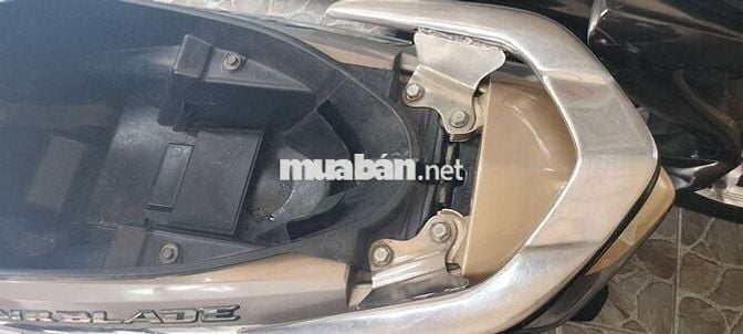 Honda Air Blade 2011 Vàng đồng Tự động