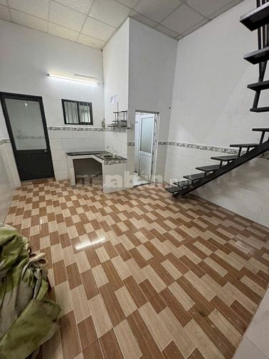 Cho thuê nhà Đường Tây Lân Bến Lội QBTÂN dt 4m x 17m 1lầu 2pn giá 7tr