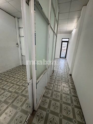 Cho thuê nhà Đường Tây Lân Bến Lội QBTÂN dt 4m x 17m 1lầu 2pn giá 7tr