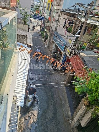 Cho thuê nhà mặt tiền nguyên căn gần ngã 3 Ông TẠ cách CMT8 20M