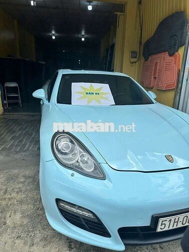 Porsche Panamera Xanh pastel Tự động