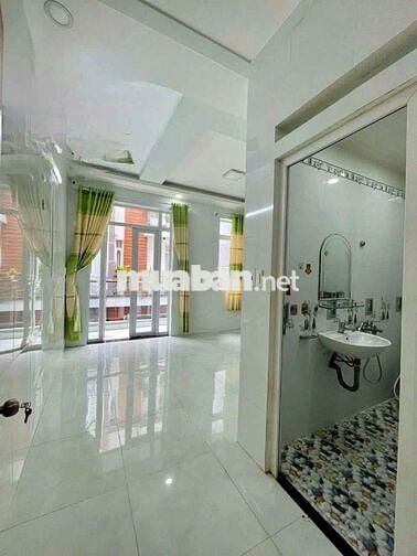Cho thuê nhà Quang Trung P8 1 trệt 1 lửng 3 lầu 5PN 5WC HXH  15 triệu
