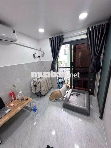 vài phòng trống ngay Thống nhất cần cho thuê