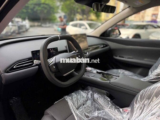 VinFast VF8 All New Đen