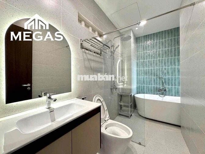 CĂN HỘ FULL NỘI THẤT TIỆN NGHI BAN CÔNG NGAY CÔNG VIÊN CẦU GIẤY