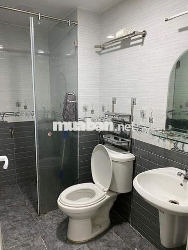 Chủ nhà cần bán GẤP CC Mỹ Thuận Q8 75m2 giá 1,79 tỷ 2PN 2WC