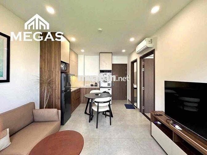 CĂN HỘ FULL NỘI THẤT TIỆN NGHI BAN CÔNG NGAY CÔNG VIÊN CẦU GIẤY